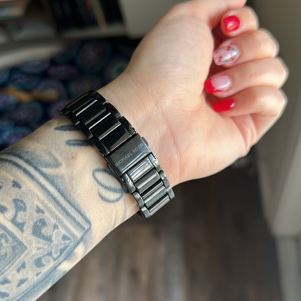 Black MK watch - Picture 3 of 5